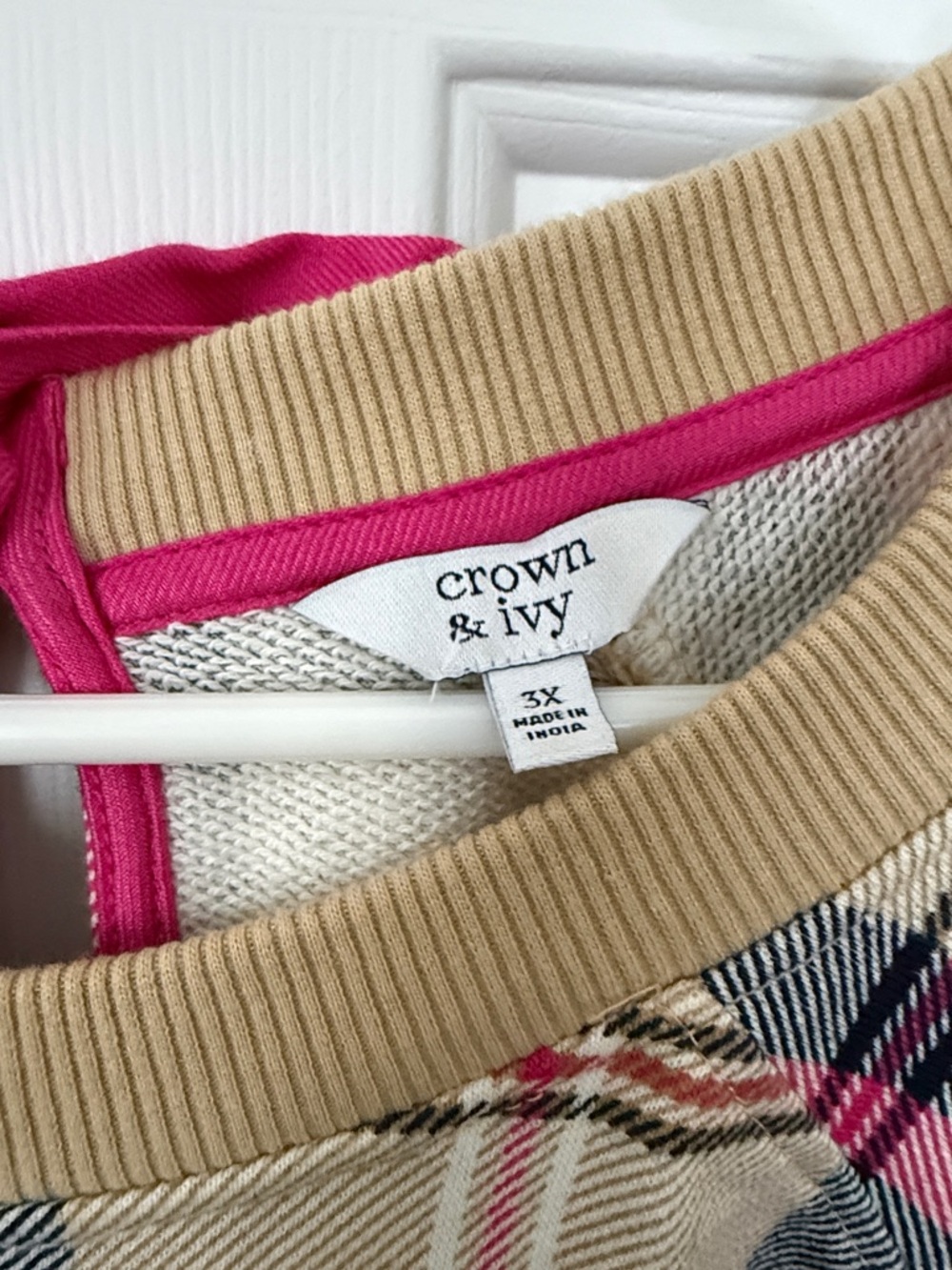 crown & ivy Women’s Tan Navy Blue Pink Plaid Bow Back Sweatshirt Size 3X - Picture 4 of 9